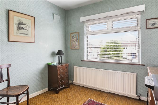 136 Barton Road East, Dundrum, Dublin 14