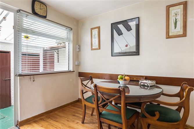 136 Barton Road East, Dundrum, Dublin 14