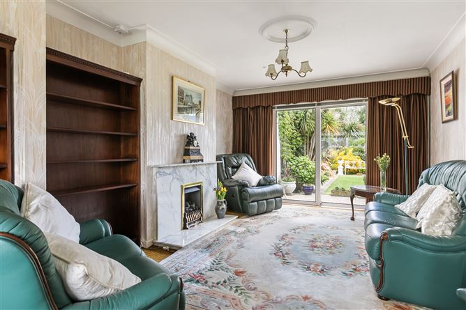 136 Barton Road East, Dundrum, Dublin 14
