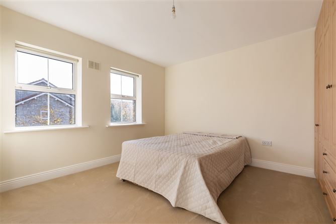 58 Radcliff Hall, Sandymount, Dublin 4
