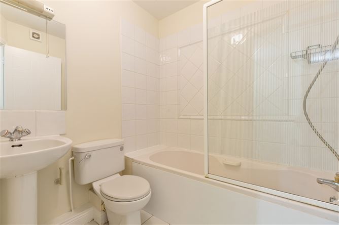 58 Radcliff Hall, Sandymount, Dublin 4