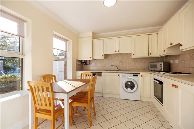 58 Radcliff Hall, Sandymount, Dublin 4
