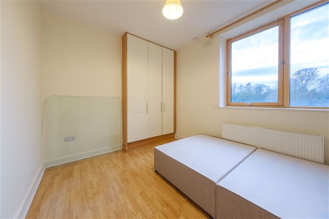 32 Academy Square, Navan, Meath