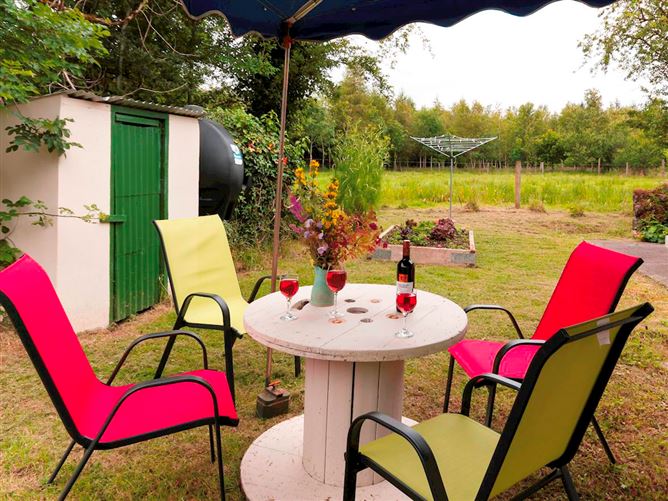 2 Bed in Curry,Curry,  Sligo