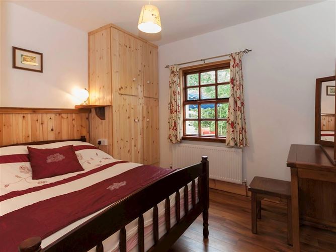 2 Bed in Curry,Curry,  Sligo