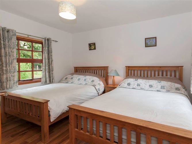2 Bed in Curry,Curry,  Sligo