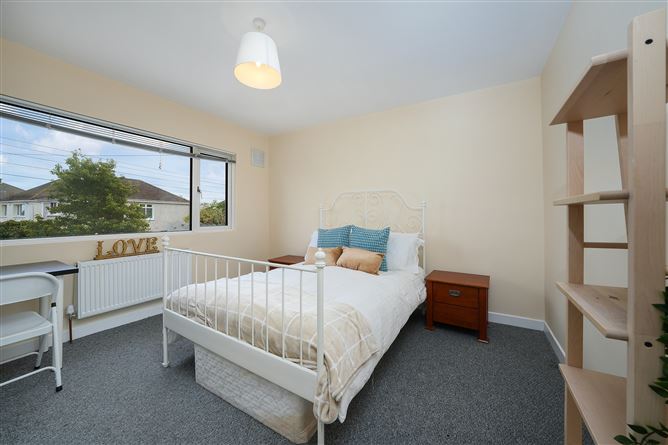 77 PINEWOOD CRESCENT, Glasnevin, Dublin 11