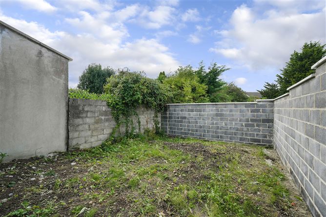 77 PINEWOOD CRESCENT, Glasnevin, Dublin 11