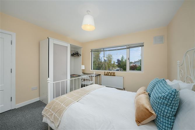 77 PINEWOOD CRESCENT, Glasnevin, Dublin 11