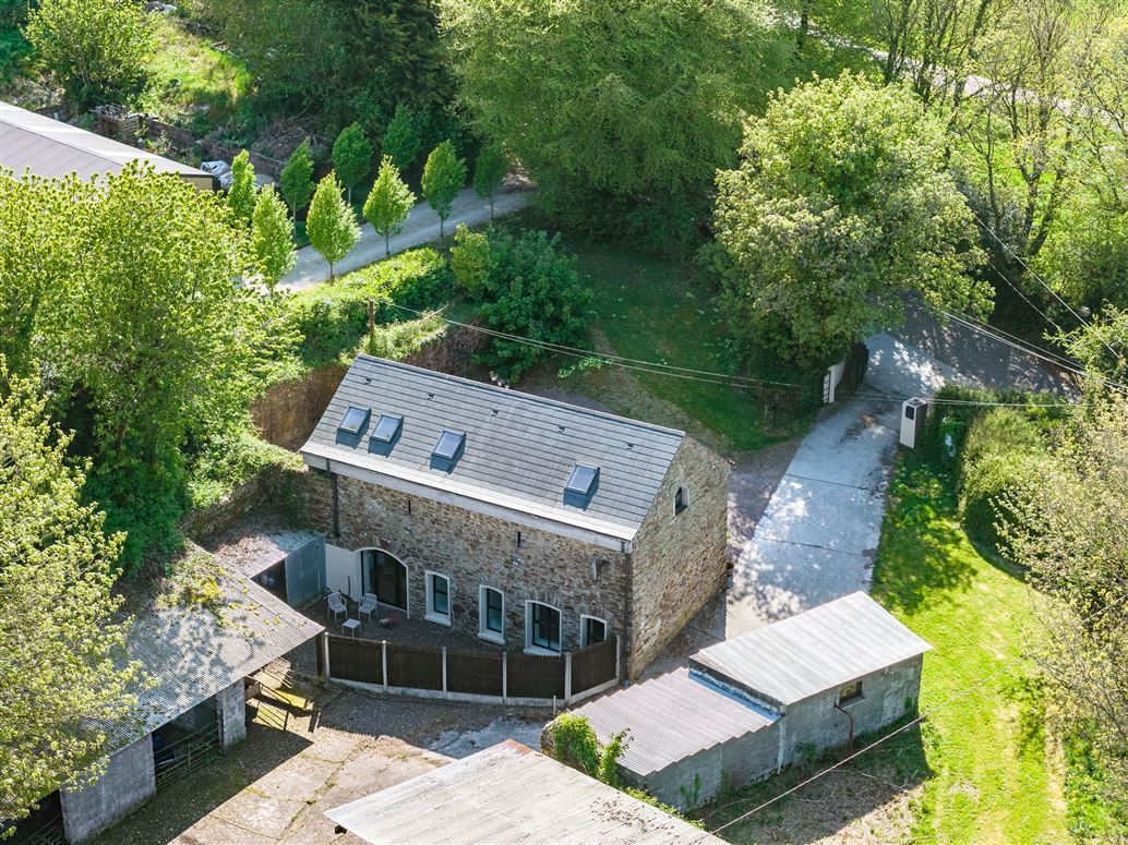 Barn Lodge, Knocknalurgan, Carrigaline, Cork