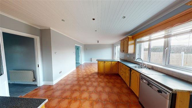 25 Chambersland, New Ross, Co. Wexford