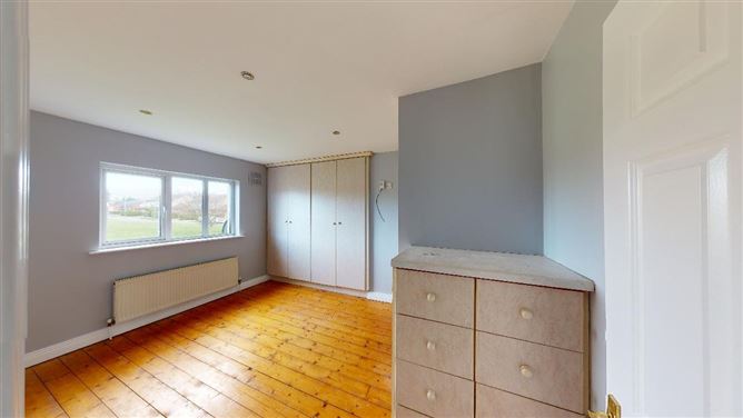25 Chambersland, New Ross, Co. Wexford