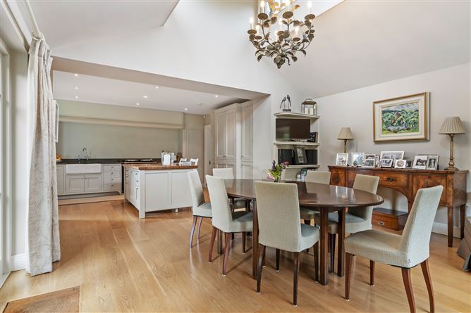 https://photos-a.propertyimages.ie/media/6/4/1/4929146/21ab94d1-1fb5-4730-be06-5cc6b5631fea_l.jpg