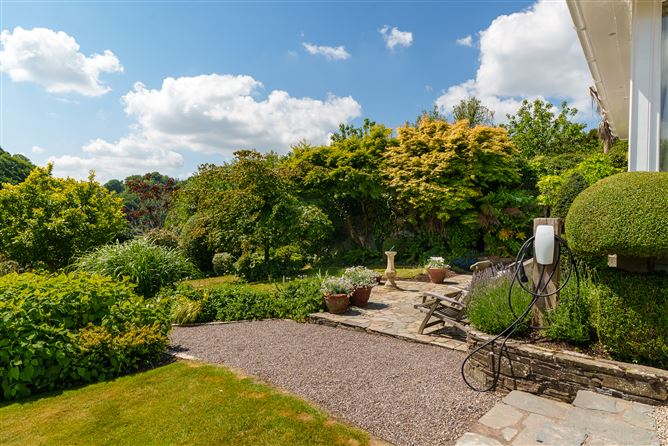 https://photos-a.propertyimages.ie/media/6/4/1/4929146/21ab94d1-1fb5-4730-be06-5cc6b5631fea_l.jpg