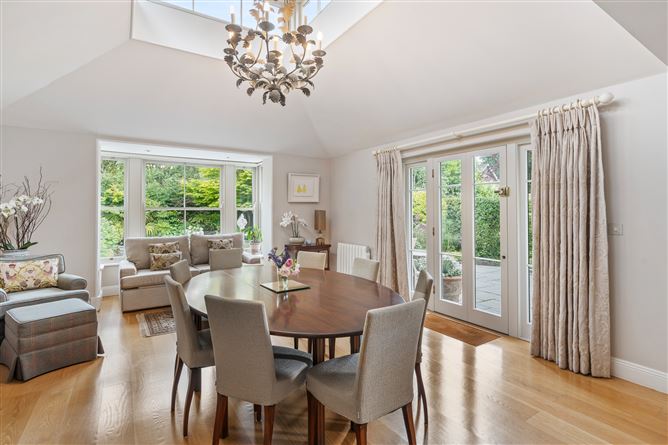 https://photos-a.propertyimages.ie/media/6/4/1/4929146/21ab94d1-1fb5-4730-be06-5cc6b5631fea_l.jpg