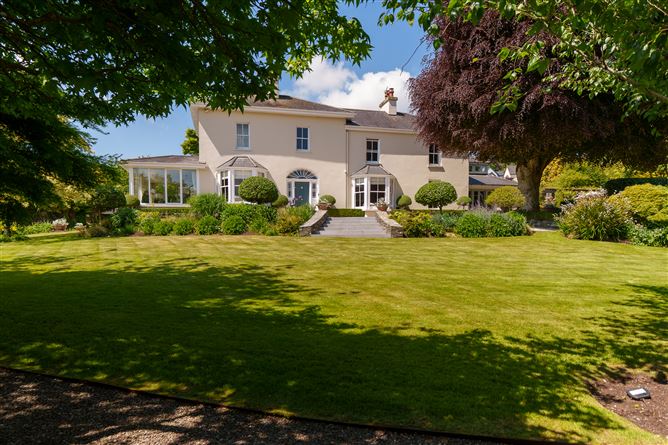 https://photos-a.propertyimages.ie/media/6/4/1/4929146/21ab94d1-1fb5-4730-be06-5cc6b5631fea_l.jpg