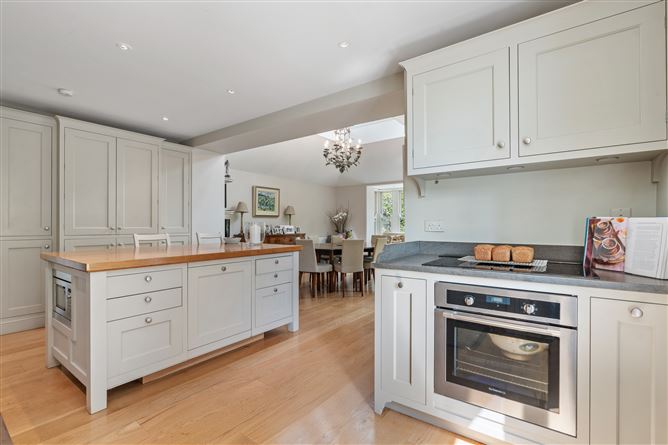 https://photos-a.propertyimages.ie/media/6/4/1/4929146/21ab94d1-1fb5-4730-be06-5cc6b5631fea_l.jpg