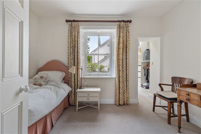 https://photos-a.propertyimages.ie/media/6/4/1/4929146/21ab94d1-1fb5-4730-be06-5cc6b5631fea_l.jpg