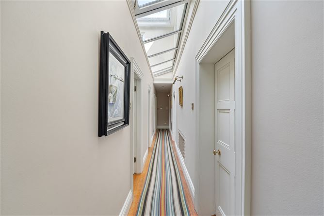 https://photos-a.propertyimages.ie/media/6/4/1/4929146/21ab94d1-1fb5-4730-be06-5cc6b5631fea_l.jpg