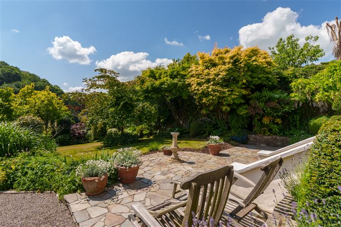 https://photos-a.propertyimages.ie/media/6/4/1/4929146/21ab94d1-1fb5-4730-be06-5cc6b5631fea_l.jpg
