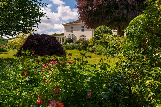https://photos-a.propertyimages.ie/media/6/4/1/4929146/21ab94d1-1fb5-4730-be06-5cc6b5631fea_l.jpg