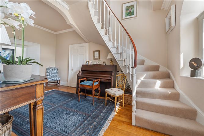 https://photos-a.propertyimages.ie/media/6/4/1/4929146/21ab94d1-1fb5-4730-be06-5cc6b5631fea_l.jpg
