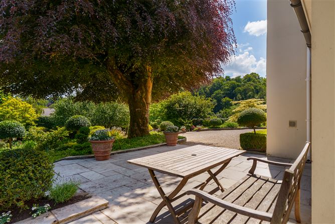 https://photos-a.propertyimages.ie/media/6/4/1/4929146/21ab94d1-1fb5-4730-be06-5cc6b5631fea_l.jpg