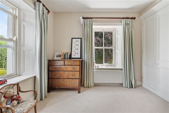 https://photos-a.propertyimages.ie/media/6/4/1/4929146/21ab94d1-1fb5-4730-be06-5cc6b5631fea_l.jpg