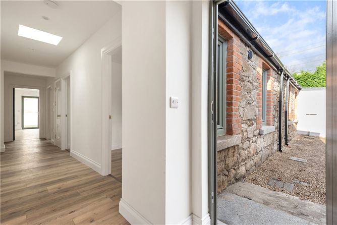 2 Keegan's Cottages, Merrion Road, Dublin 4