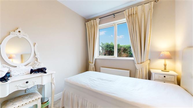 4 Sheil's Court Main Street Rathcoole, Dublin 24, Dublin