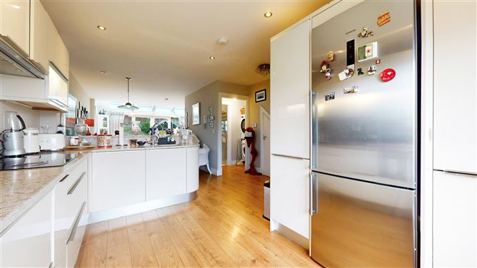 4 Sheil's Court Main Street Rathcoole, Dublin 24, Dublin