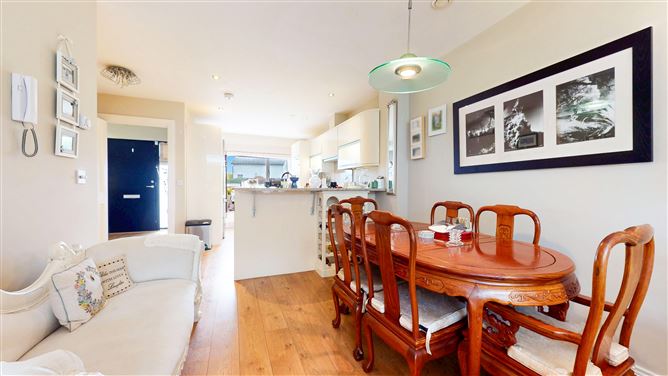 4 Sheil's Court Main Street Rathcoole, Dublin 24, Dublin