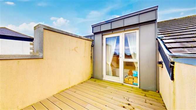 4 Sheil's Court Main Street Rathcoole, Dublin 24, Dublin