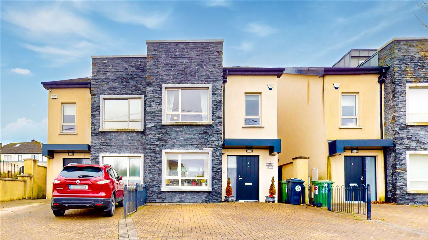 4 Sheil's Court Main Street Rathcoole, Dublin 24, Dublin