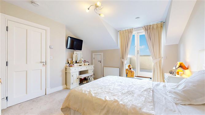 4 Sheil's Court Main Street Rathcoole, Dublin 24, Dublin