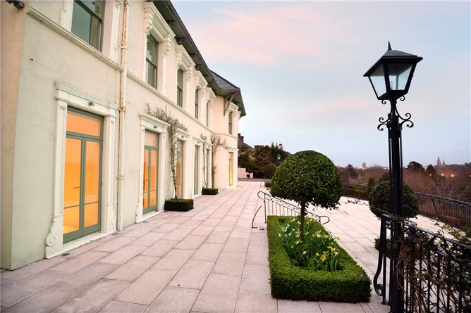 Woodlawn, Sundays Well, Cork