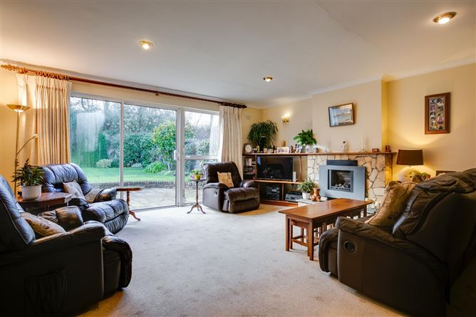 79 Shrewsbury Lawn, Cabinteely, Dublin 18
