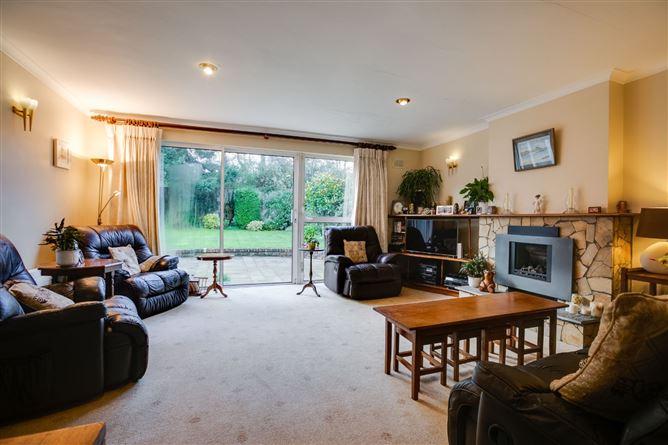79 Shrewsbury Lawn, Cabinteely, Dublin 18