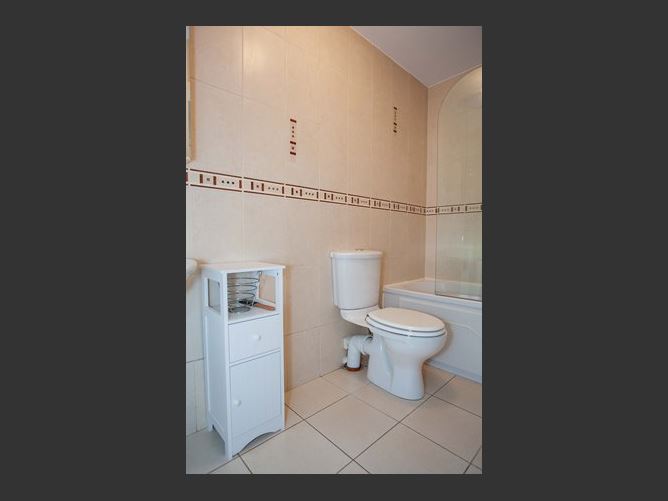 8 Carton Square,  Maynooth, Co Kildare, Maynooth, Kildare