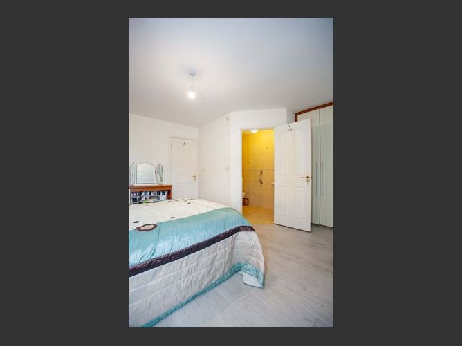8 Carton Square,  Maynooth, Co Kildare, Maynooth, Kildare