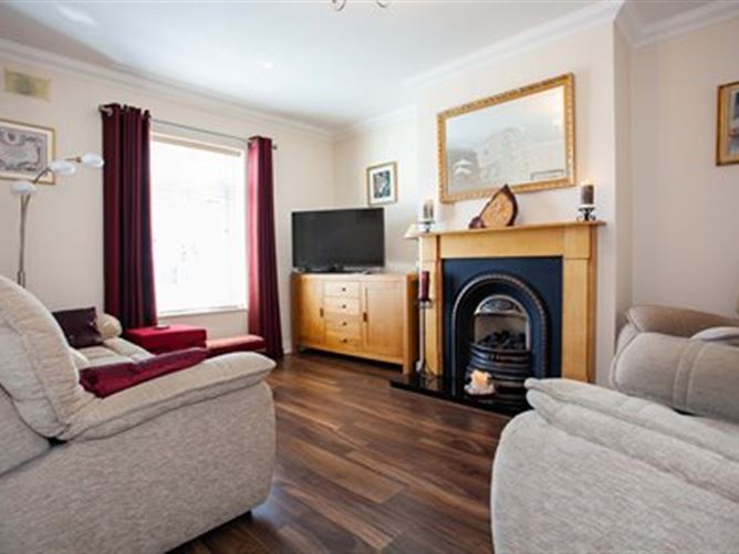 8 Carton Square,  Maynooth, Co Kildare, Maynooth, Kildare