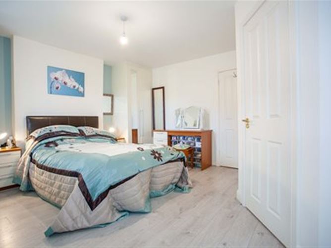 8 Carton Square,  Maynooth, Co Kildare, Maynooth, Kildare