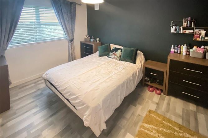 17 Bay View Rise, Ballybane, Co. Galway