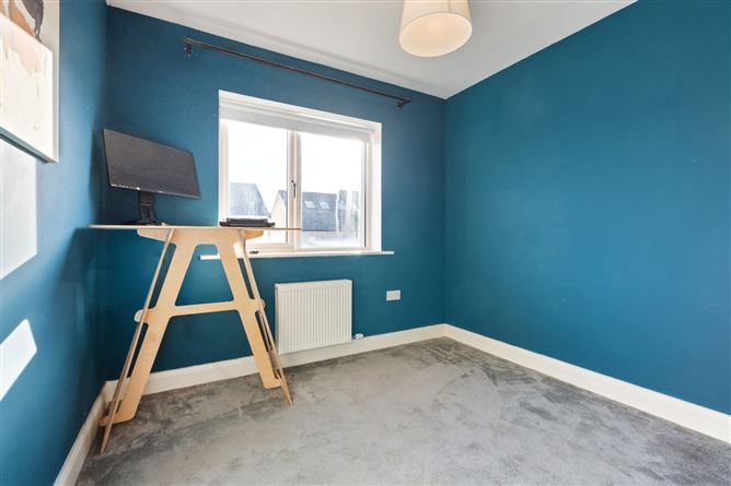17 Belarmine View, Stepaside, Dublin 18