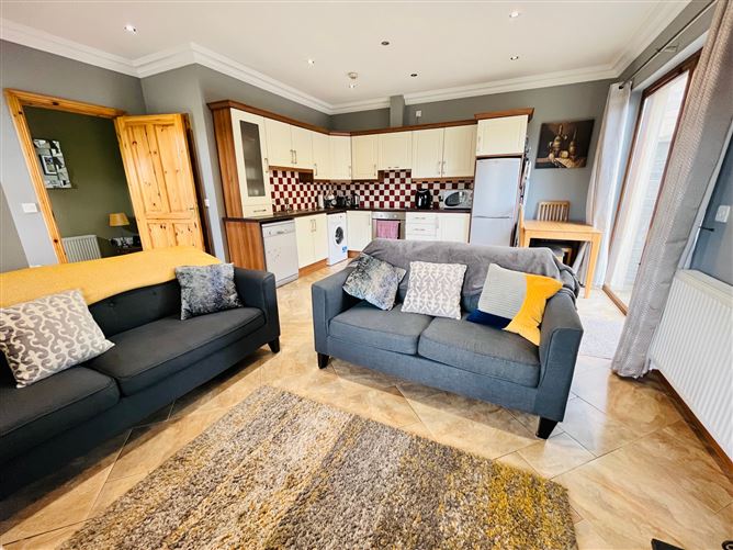 34 Springfield Grove, Tipperary Town, Tipperary