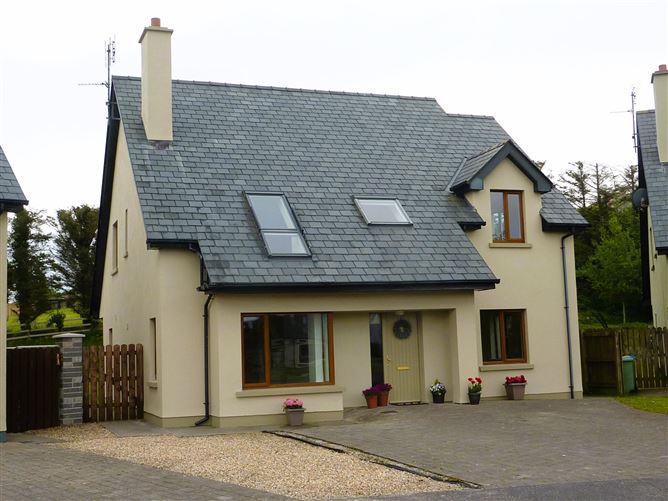 2 Sli Na Misean, West Road, Westport, Co. Mayo Sherry Fitzgerald