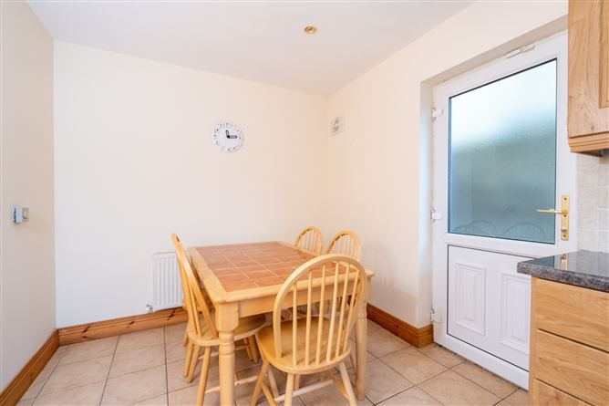 7 Radharc na Coille, St Joseph's Road, Portumna, Co. Galway
