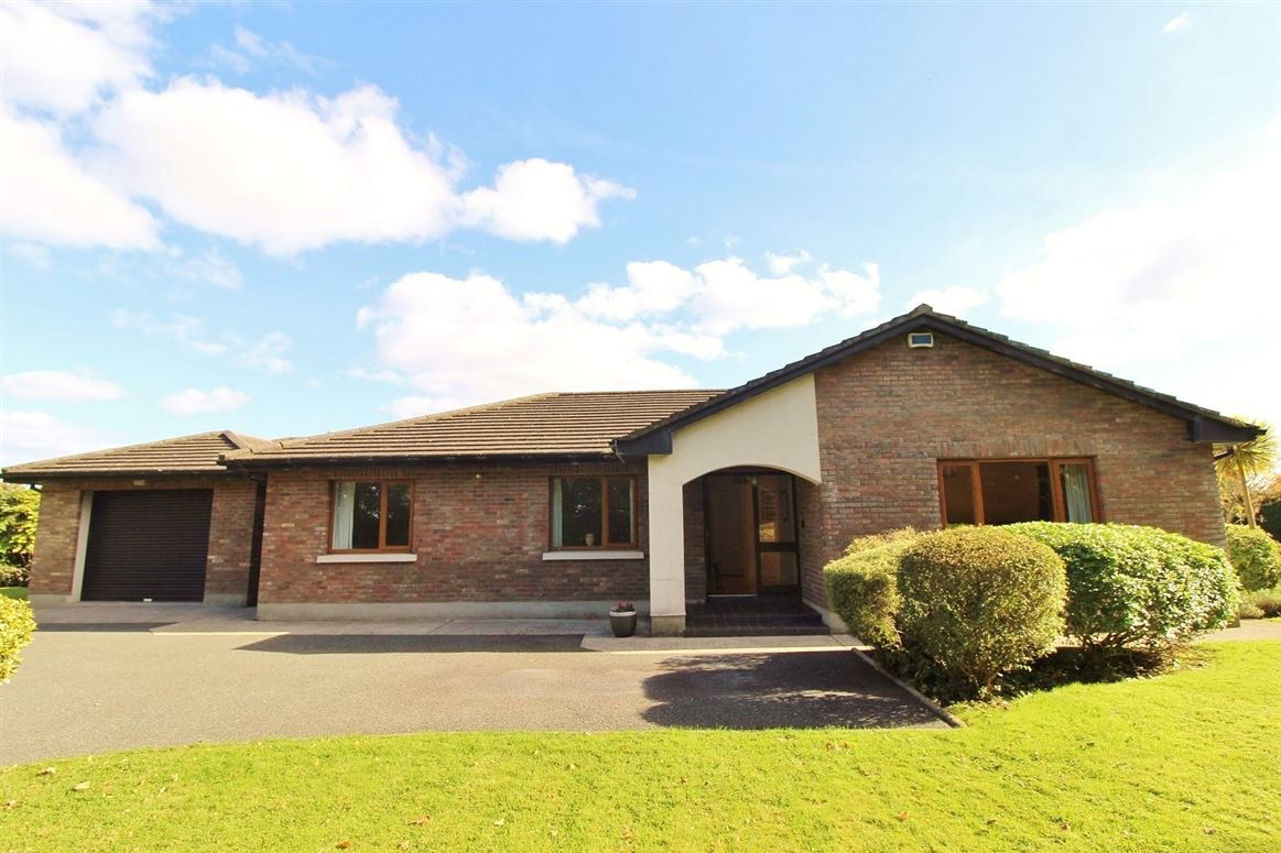 Arderrig, Tubber Lane Road, Lucan, Co. Dublin