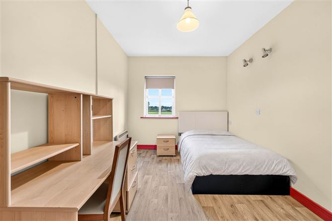 Photo 17 of 28 — 44 Croi Oige, Dublin Road, Athlone, County Westmeath