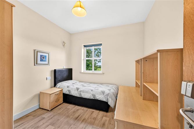 Photo 15 of 28 — 44 Croi Oige, Dublin Road, Athlone, County Westmeath